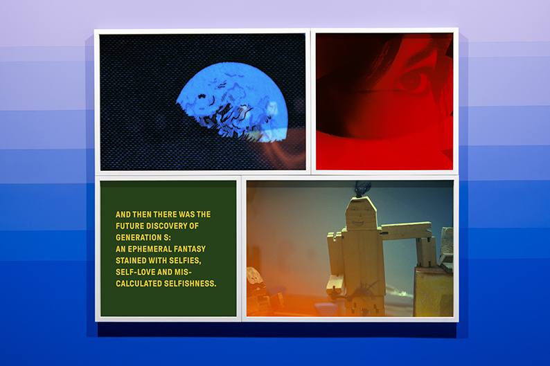 An Escalator Descending Towards Mysterious Time Machines