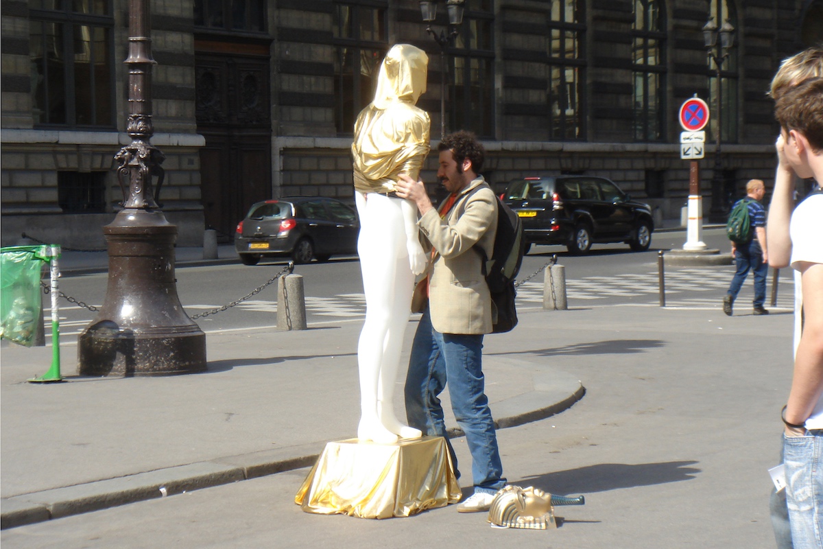 SENKRON | Synchronized Video Exhibitions